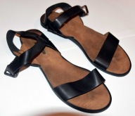 SANDAŁKI CORINA R 38