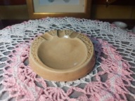 mała, ceramiczna popielniczka