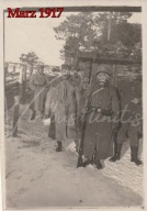 409N ŻOŁNIERZE ZMIANA WARTY 1917 HEŁM MASKA CESARSTWO NIEMCY