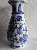 PORCELANOWY WAZON Z KOBALTOWYM WZOREM