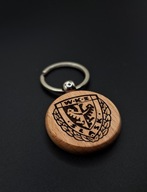 Drewniany brelok Śląsk Wrocław – grawer z logo, prezent dla kibica