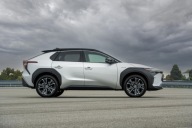 Toyota bZ4X prospekt model 2023 Węgry