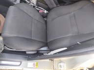 Toyota Avensis t25 lift kombi fotele komplet