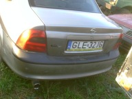 Opel vectra B zderzak tyl kolorZ146 StanDb klapa lampy drzwi bak blotnik24h