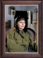 Obraz Janina Lewandowska portret w drewnianej ramie ze szkłem