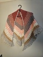 Trójkątna chusta róż i szarości- Hand made