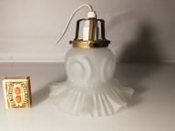 stary klosz falbana do lampy elektrycznej z oprawką