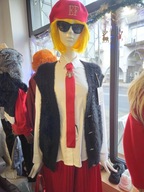 Kamizelka dzianina czarna włochata r. Uni Italy !!!