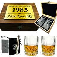 ZESTAW WHISKY Z DREWNIANYM PUDEŁKIEM I GRAWEREM NA DZIEŃ BABCI I DZIADKA