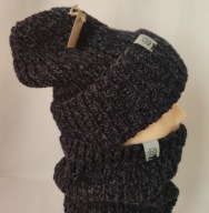 (08) Czapka wełniana z kominem XS/S - rozmiar uniwersalny ok. 48 - 54 cm.