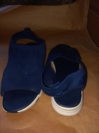 Sandały 39 wygodne na platformie klapki