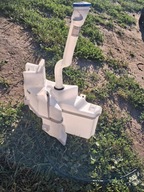 TOYOTA COROLLA E21 ZBIORNICZEK SPRYSKIWACZY