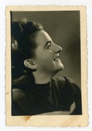 TARNÓW - PORTRET KOBIETY W ATELIE