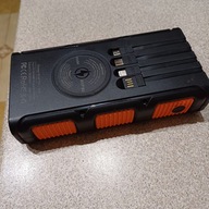 Powerbank solarny z indukcją 36000mAh 8xUSB panel IQ 2x led 150LUM