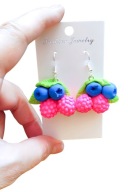 KOLCZYKI Z MODELINY FIMO OWOCOWY KRZAK MALINOWO BORÓWKOWY