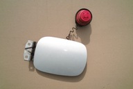 VOLVO S40 I V40 I DIESEL KLAPKA WLEWU PALIWA KOREK KOLOR SREBRNY 329-52