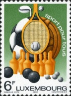 Luksemburg 1980 Znaczek 1011 ** sport piłka nożna ręczna tenis kręgle