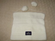 Czapka dziecięca zimowa biała z pomponami