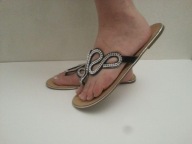 FIORE JAPONKI KLAPKI ROZ.39-40 CYRKONIE OZDOBNE