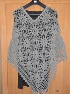 PONCHO ROBIONE NA SZYDELKU RĘKODZIEŁO