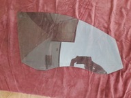 WV TIGUAN Szyba prawa przód