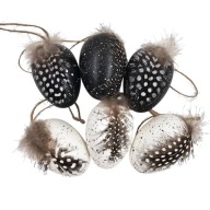 JAJKA DEKORACYJNE 4x6cm zawieszki 6szt. nakrapiane białe czarne z piórkami