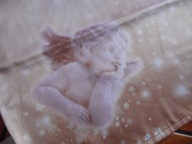 Malowany obrus w aniołki - 78 cm x 81 cm