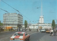 POZNAŃ - MTP - WEJŚCIE GŁÓWNE - FORD CAPRI - FIAT 125P - WOŁGA - JELCZ