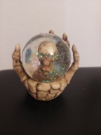 Kula śnieżna czaszka