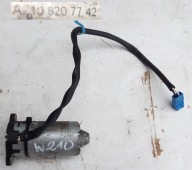 SILNICZEK FOTELA MERCEDES E 210 W210 2108207742