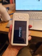 Niania elektroniczna Momcozy