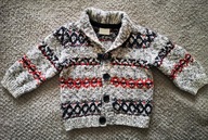 PIEKNY SWETEREK F&F R. 6-9M