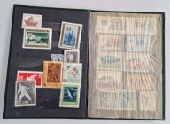 Mini klaser 2 strony 13x18 cm ze znaczkami 21 szt.