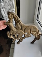 Konie z metalu , figura, odlew metalowy ciężki prawie 5kg!