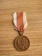 MEDAL PRL= BRĄZOWY -ZA ZASŁUGI DLA OBRONNOŚCI KRAJU=BRĄZOWY+ETUI