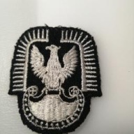 Naszywka wojskowa to co na foto orzełek