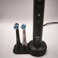 Stojak Uchwyt do Oral-B iO na ładowarkę i 4 Końcówki Organizer łazienkowy