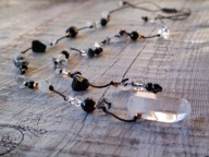 NASZYJNIK KRYSZTAŁ GÓRSKI, TURMALIN CZARNY. -RĘKODZIEŁO