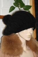 CZAPKA z pomponem z RĘKODZIEŁO MOHER czarny