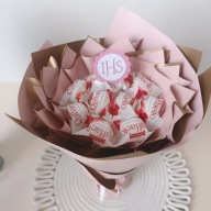 Bukiet ze słodyczami raffaello mały IHS komunia