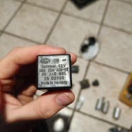 Przekaznik Opel 12V GM 13171831 HELLA 3SB 004 438-02 Astra Vectra Signum