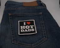 Naszywka Haftowana I LOVE HOT DADS – 8 x 8 cm