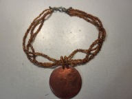 STARE ŁADNE KORALE Z MEDALIONEM