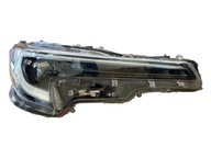 Prawa lampa reflektor Toyota Corolla E21 E-21 Lift Kombi HB 81110-02X10