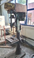 Stara zabytkowa wiertarka słupowa WE 20