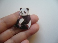 METALOWA EMALIOWANA PRZYPINKA PIN MIŚ PANDA