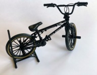 ROWER BMX MODEL czarny 1:10
