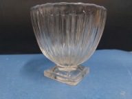 Stary szklany pucharek vintage design