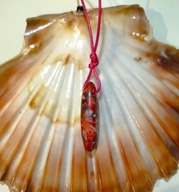 Wisior, naszyjnik z jaspisem cesarskim