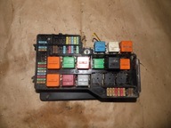 61131387590 BMW serii 3 z 1992 roku skrzynka bezpieczników